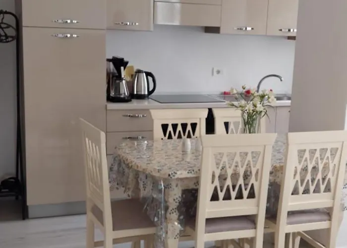 Vigga * Golem (Tirana)